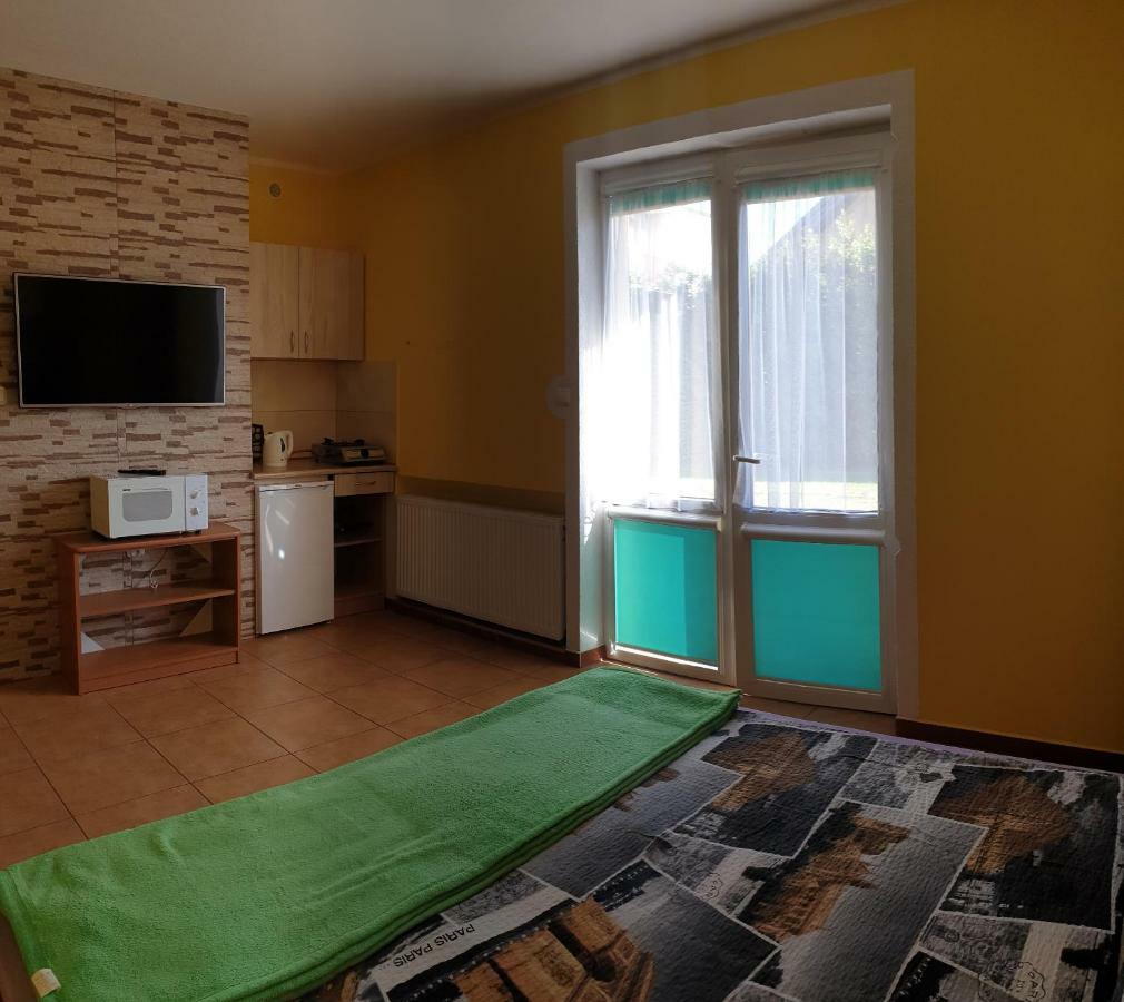 Władysławowo Pokoje Goscinne Pryzmat מראה חיצוני תמונה